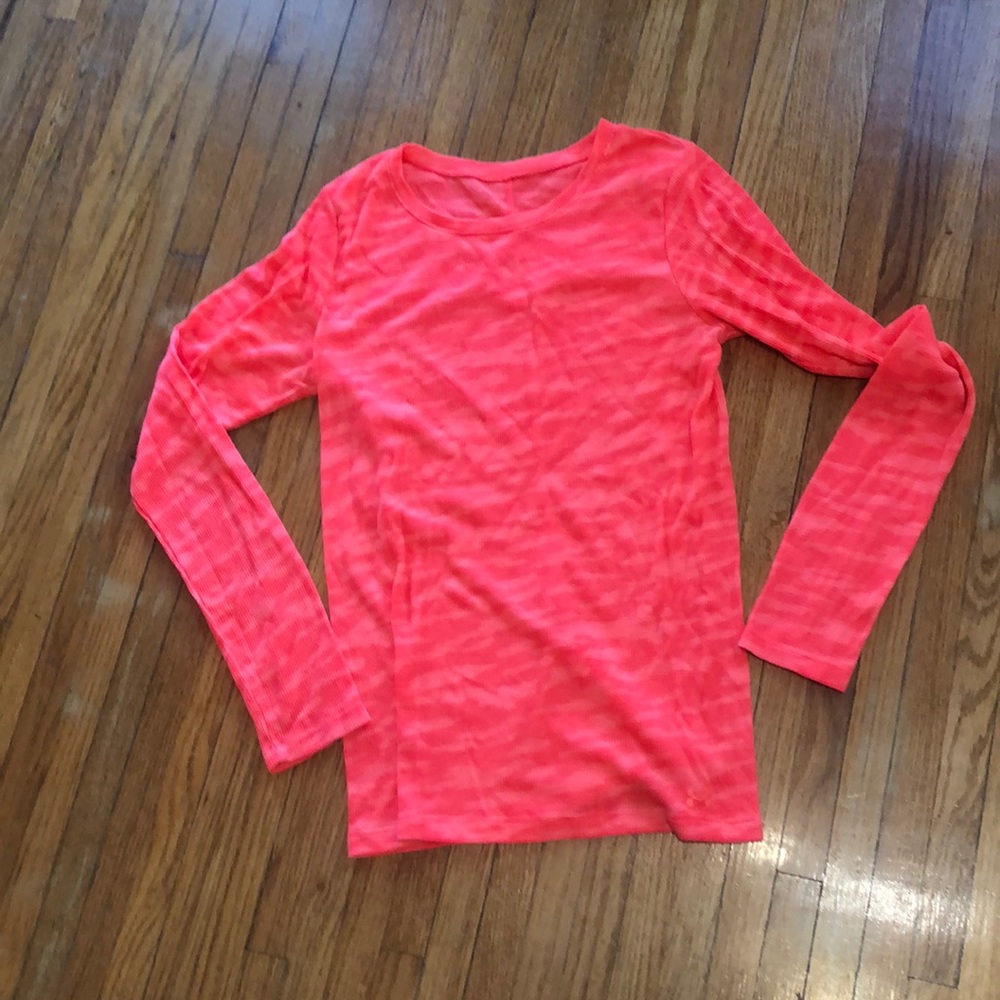 UA knit top